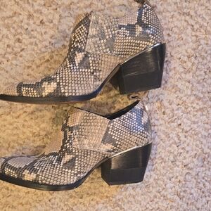Snakeskin pattern boots By DKNY!